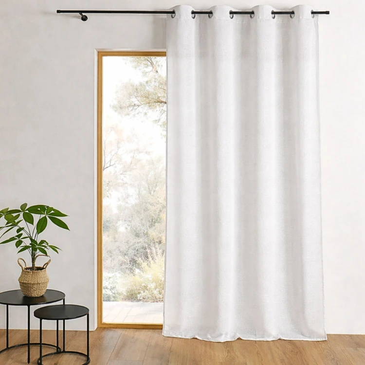 Fertig bestickter Shantung-Vorhang