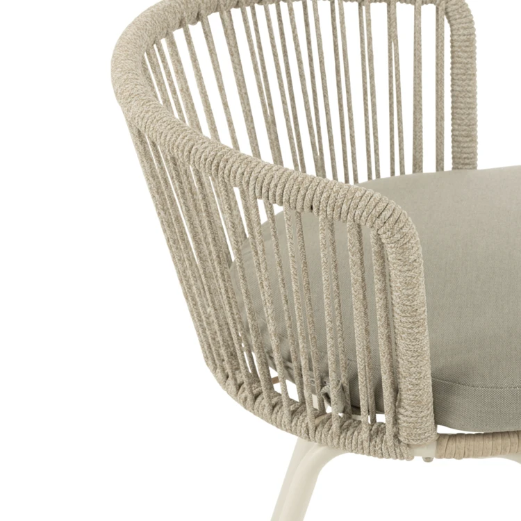 Chaise extérieure design en acier et corde