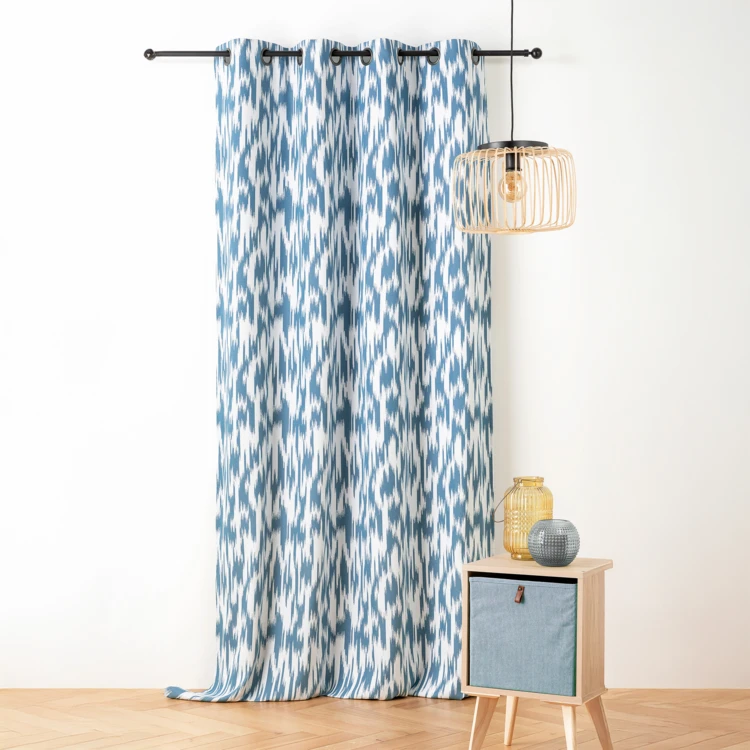 Jacquardvorhang mit Ikat-Muster aus Upcycling-Garnen