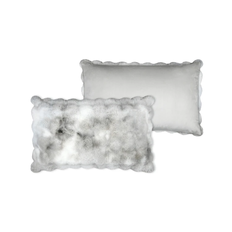 Coussin déhoussable imitation fourrure