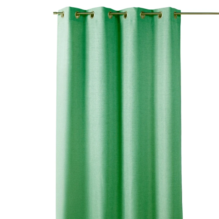 Cortina lisa opaca e com isolamento térmico, com forro polar