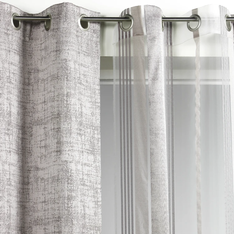 Cortina de organza com riscas jacquard