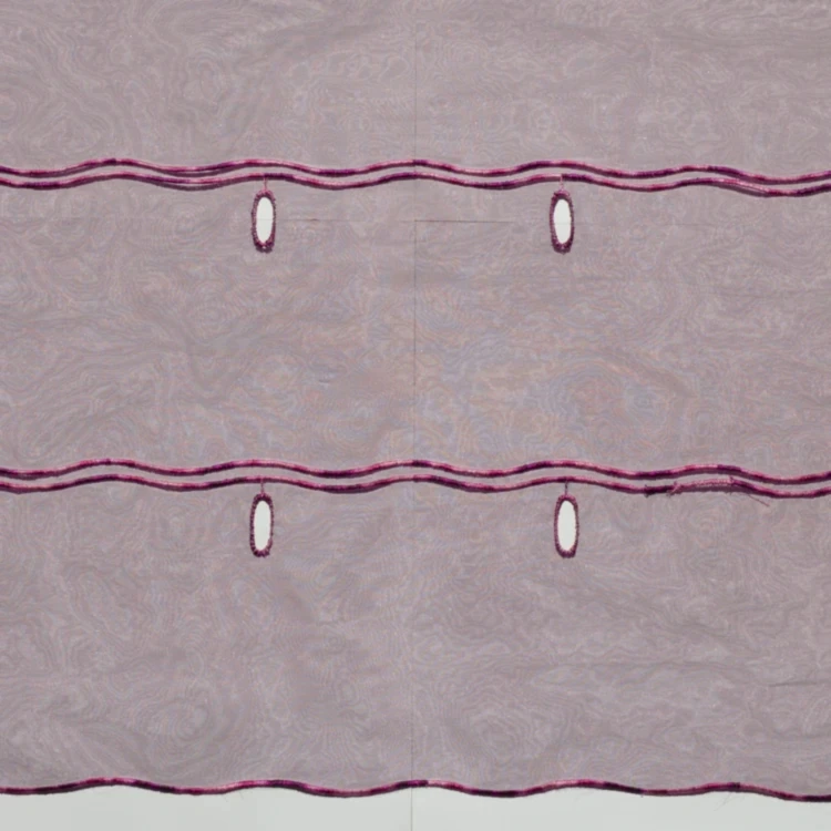 Modulable organza uni à boutonnières brodées