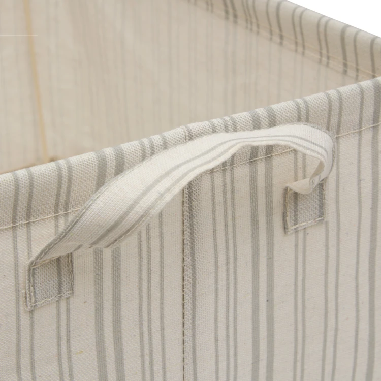 Opbergmand van polyester met stalen frame