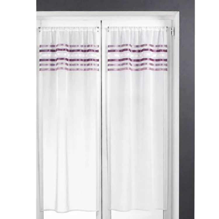Par de cortinas de rayas horizontales
