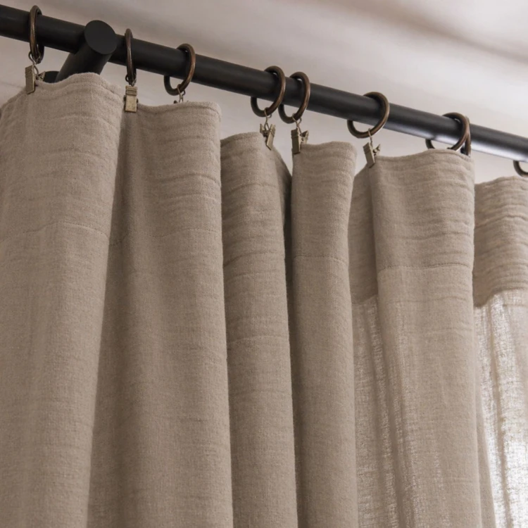 Rideau gaze de coton ajustable finition bourdon