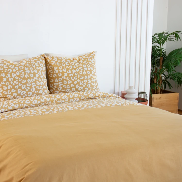 Parure de lit 3 pièces léopard coton housse + taies