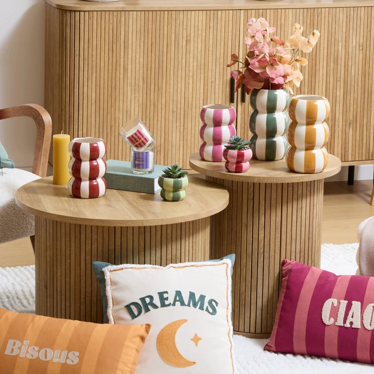 Coussin rectangulaire en coton à rayures "bisous"