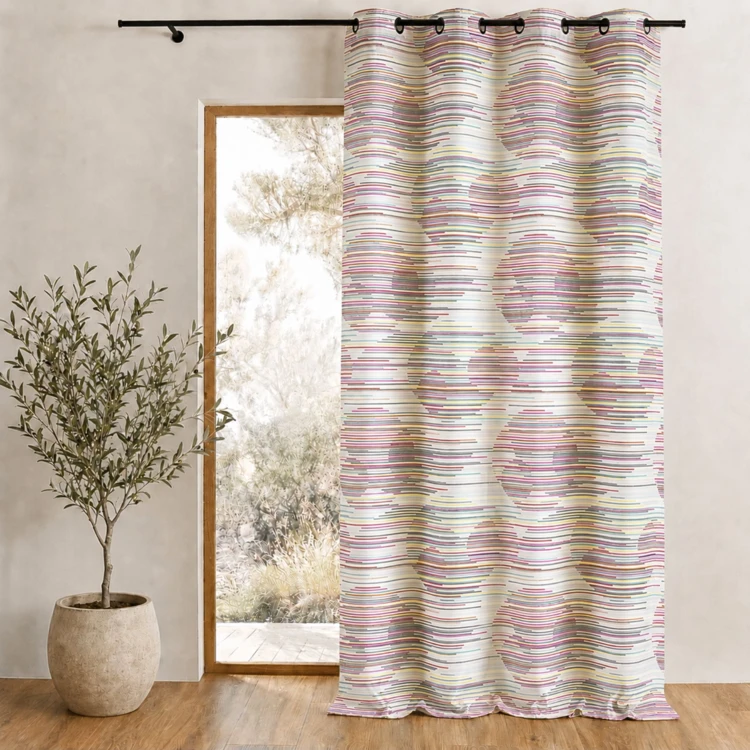 Jacquard-Lichtvorhang mit grafischen Mustern