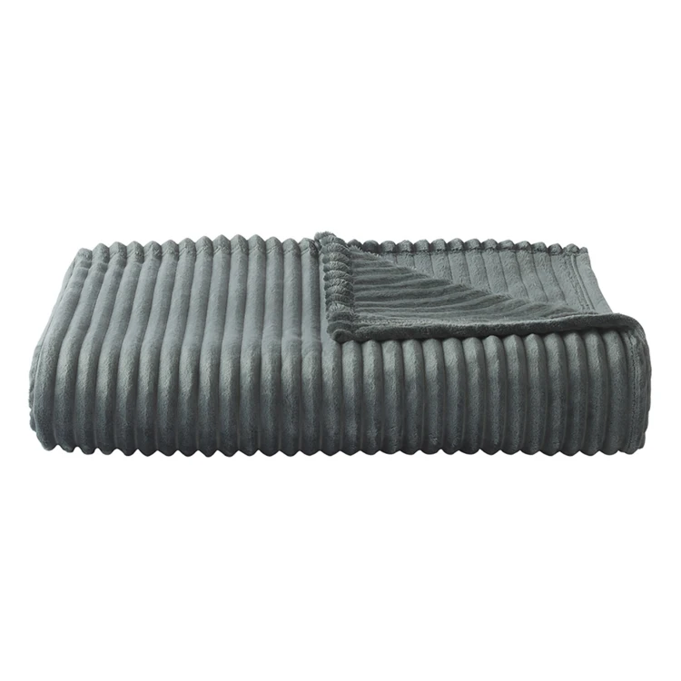 Fleece-Decke mit 3D-Rippeneffekt