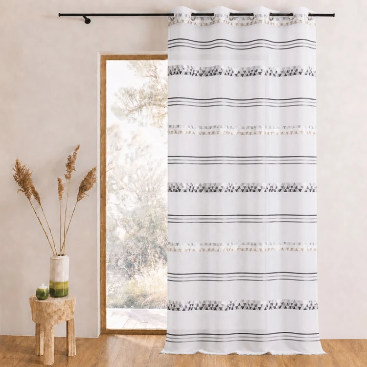 Cortina de jacquard com riscas geométricas