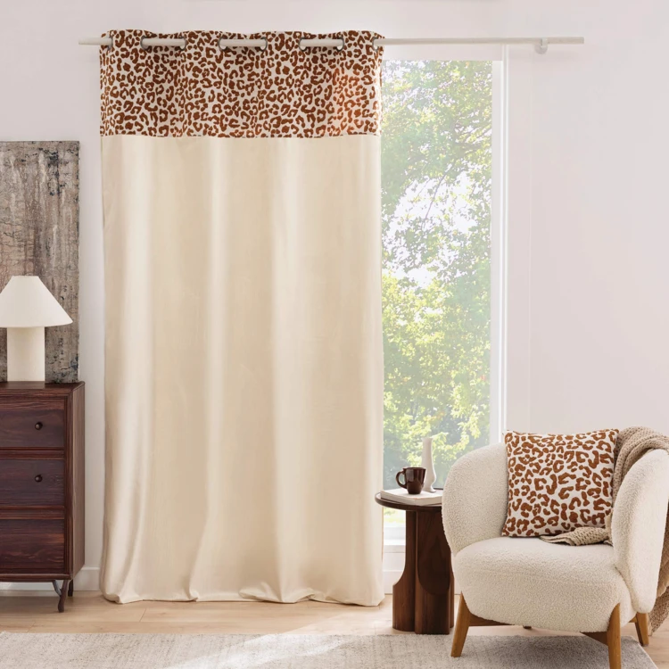 Almofada decorativa quadrada em jacquard de chenille com padrão de leopardo