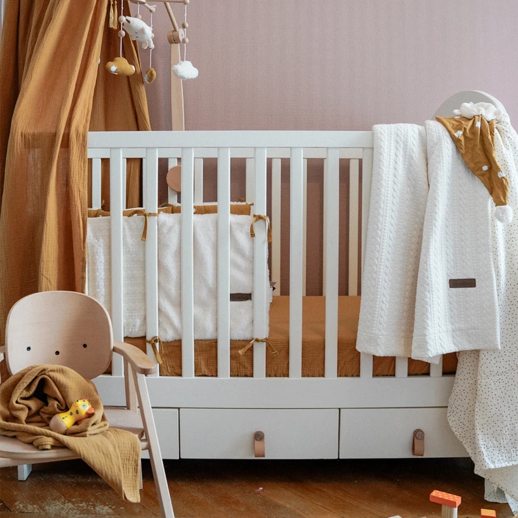 Barrera de cama acolchada de jersey jacquard con efecto de punto