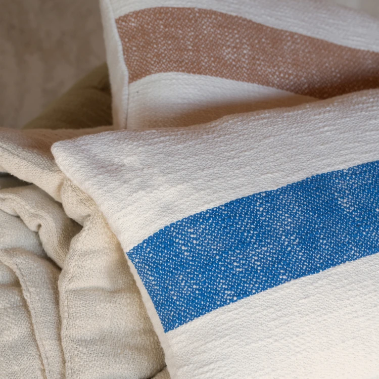 Capa de almofada retangular em chambray com faixa central