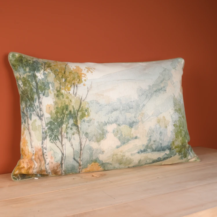 Coussin motif aquarelle forêt