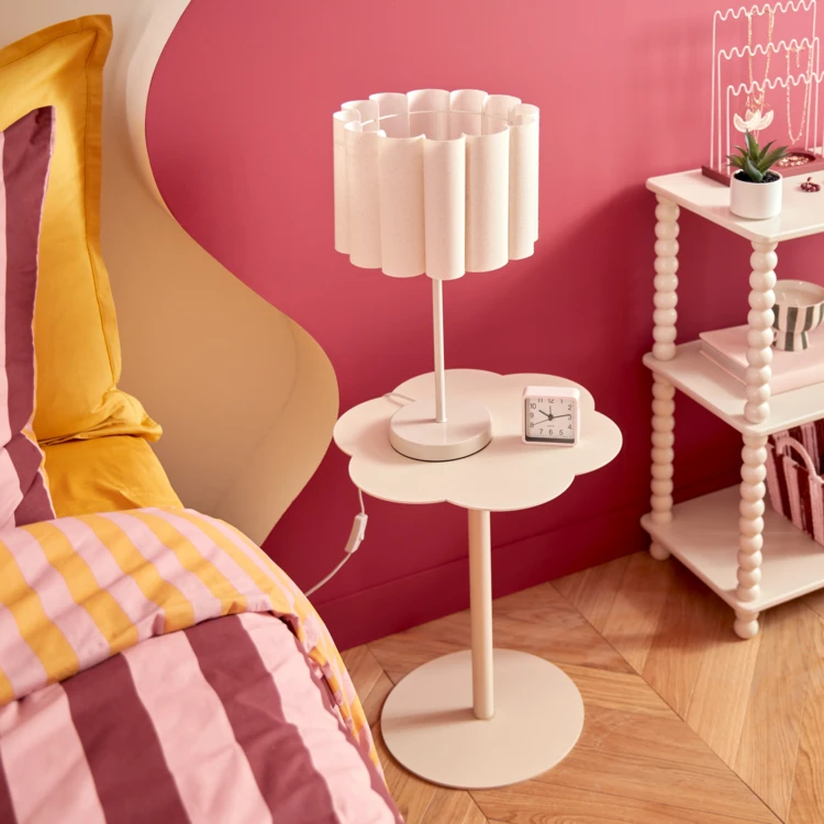 Table d’appoint ronde forme fleur