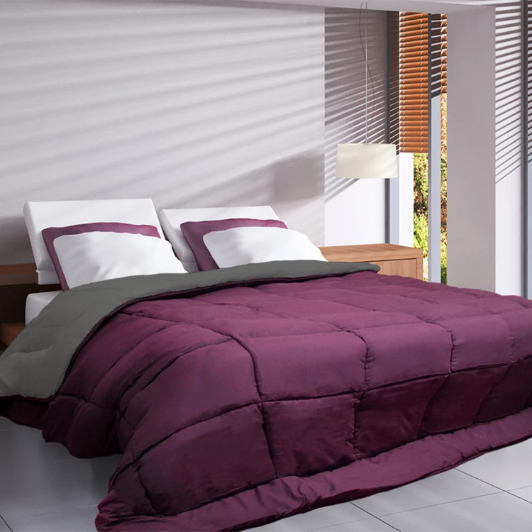 Couette légère réversible bicolore en microfibre 200 gr/m²