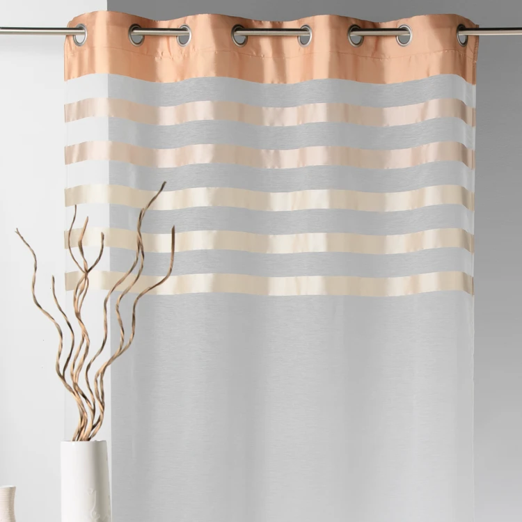 Fio transparente com face em risca de cetim