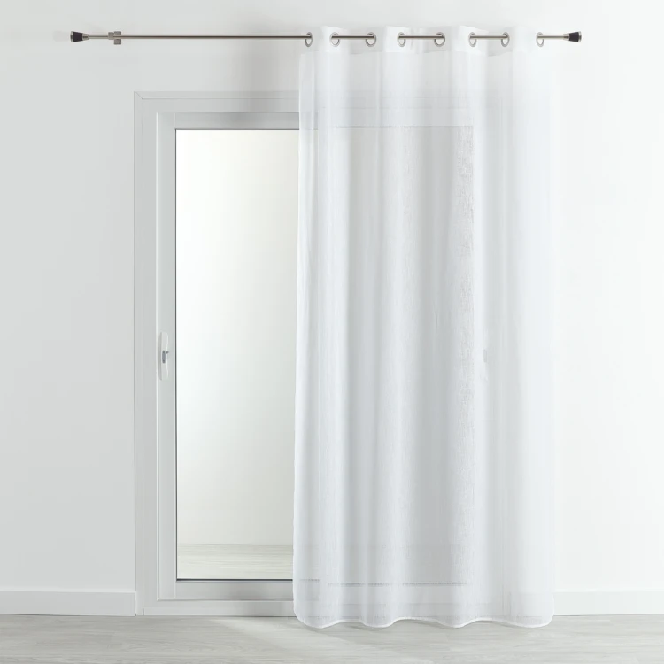 Cortinas com efeito linho