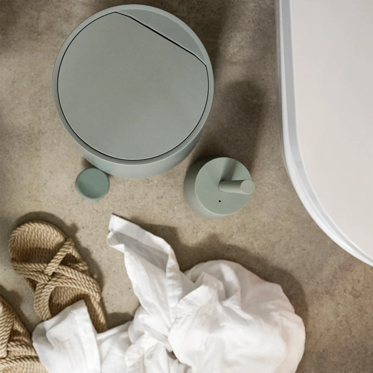 Cepillo de baño de gres y acero