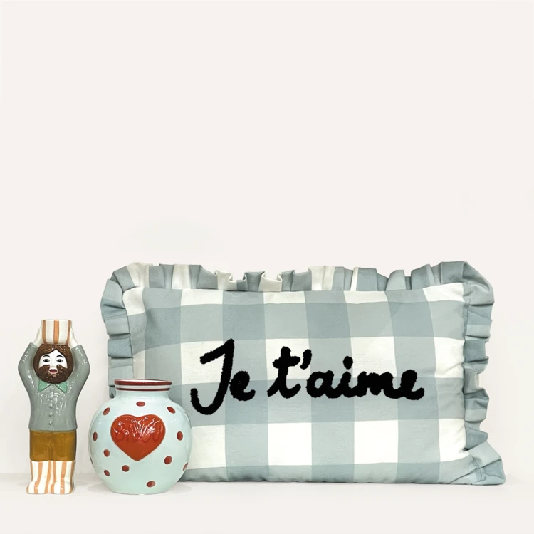 Cojín rectangular a cuadros "Je t'aime