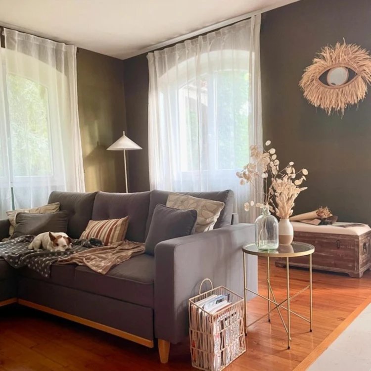 Plain sheer with concealed loops