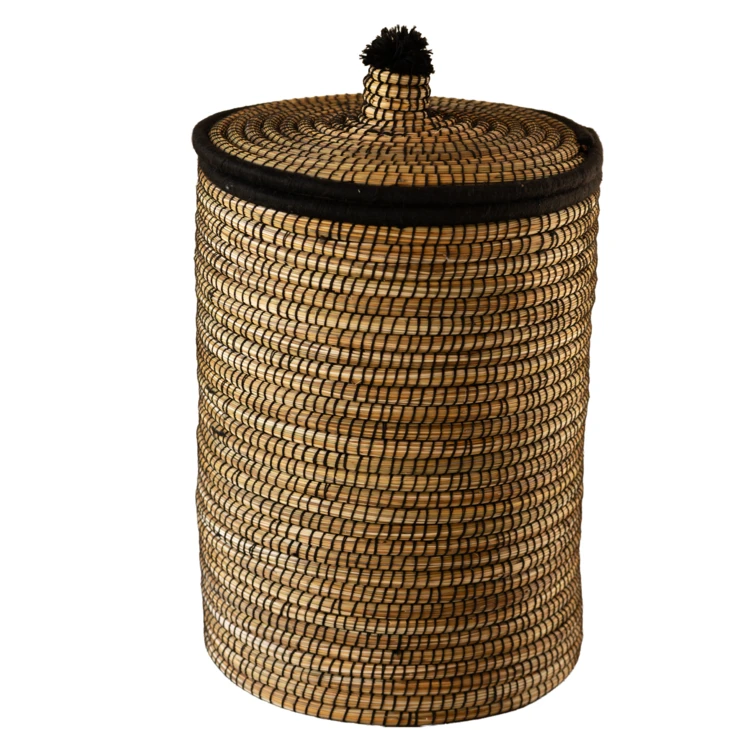Cesto para roupa suja em fibras vegetais e lã