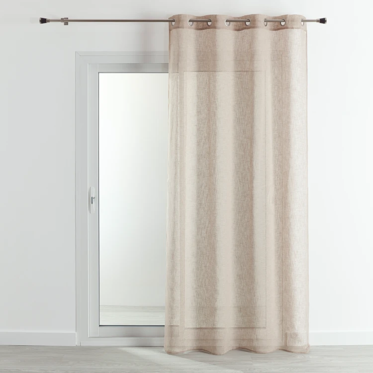 Cortinas com efeito linho
