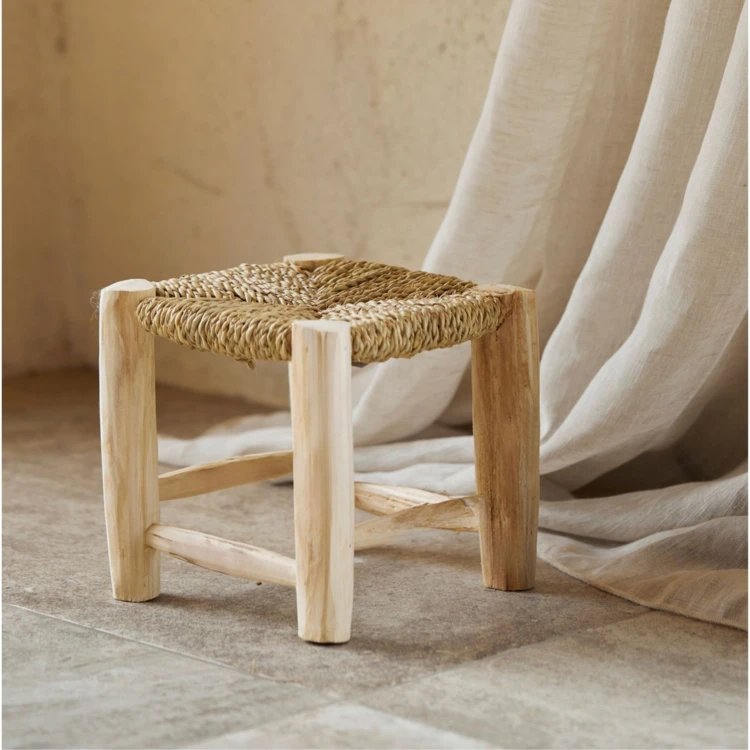 Taburete marroquí de madera de laurel