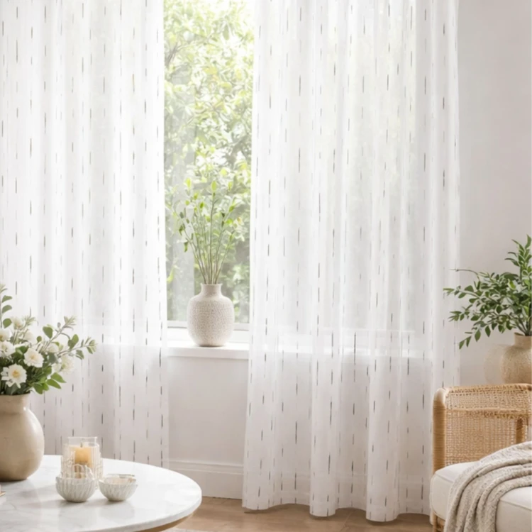 Veloce con linee ricamate