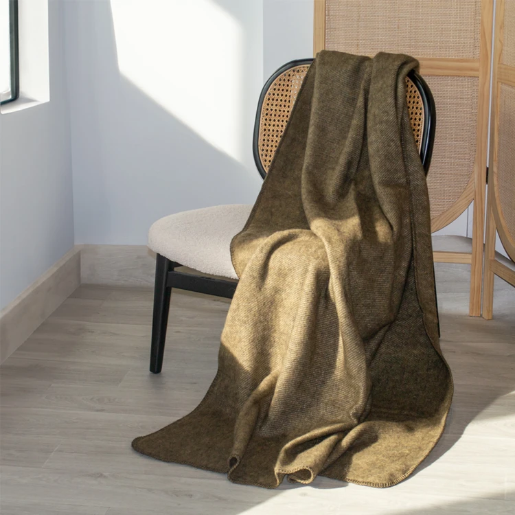 Plaid ou couverture chaude laine et mohair