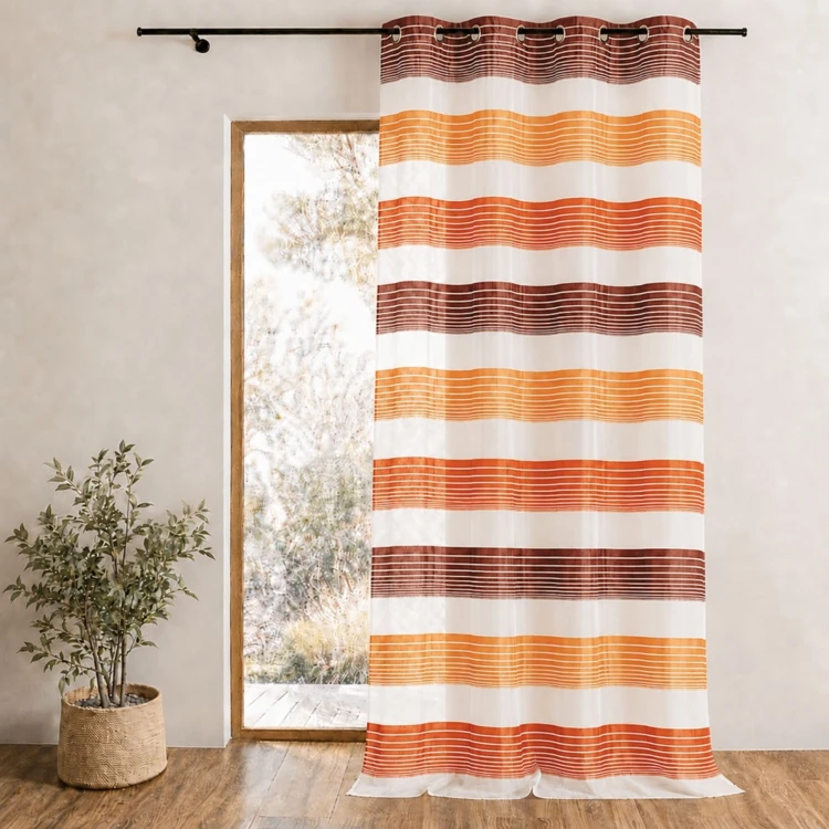 Organza-Vorhang mit feinen, farbigen Querstreifen