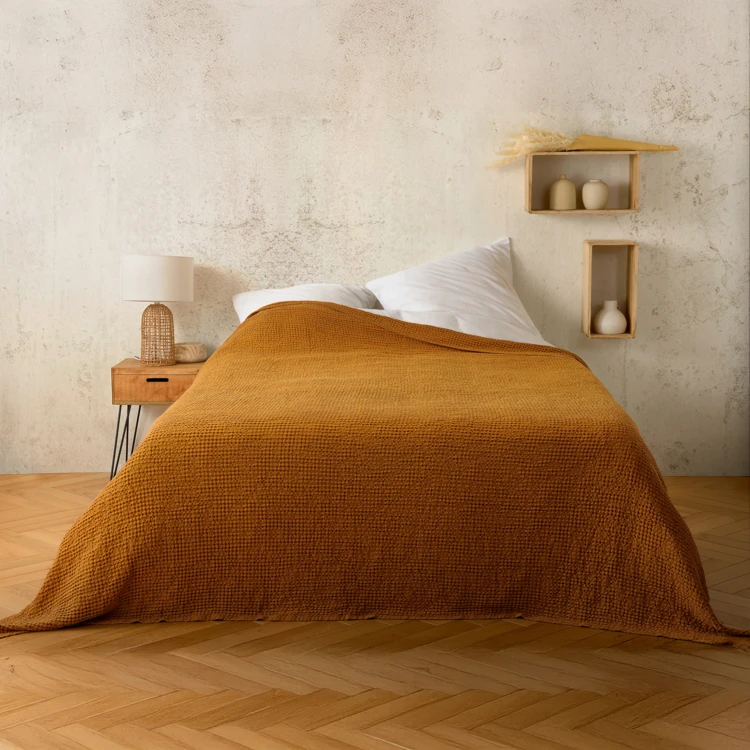 Plaid ou couvre lit 100%  coton nid d’abeille