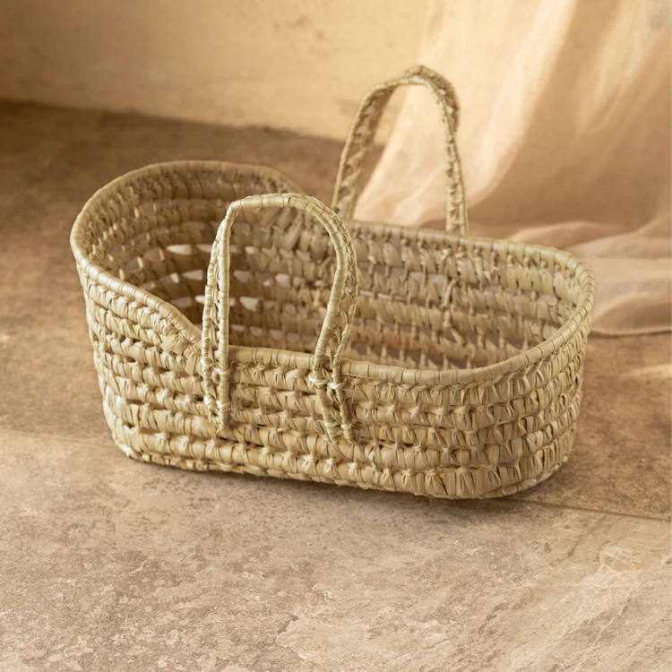 Culla in vimini vintage per bambole