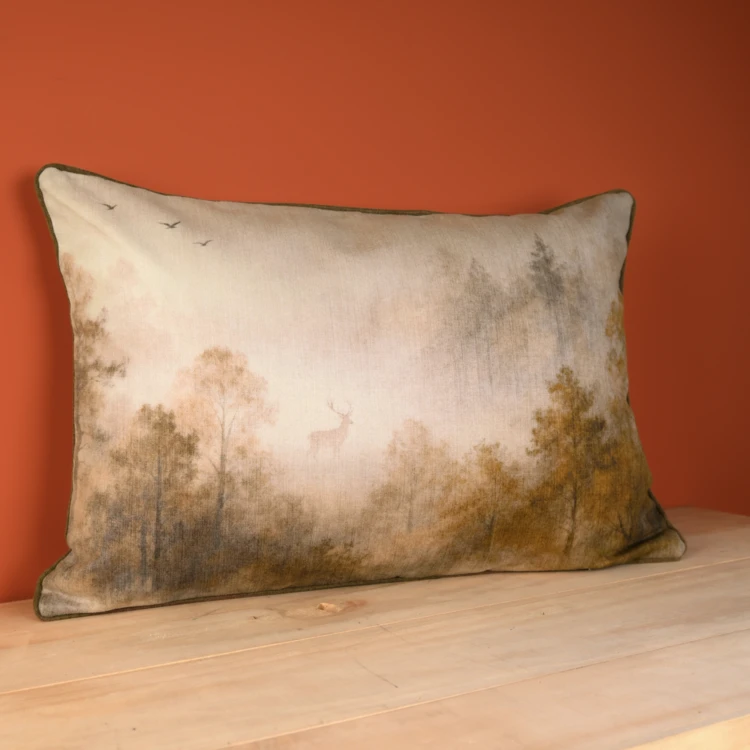 Coussin réversible motif aquarelle forêt