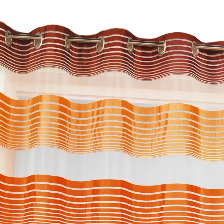 Organza-Vorhang mit feinen, farbigen Querstreifen