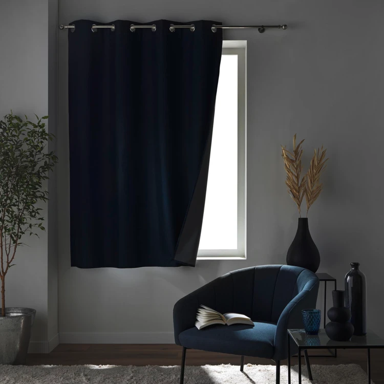 Rideau court occultant à œillets en chambray uni