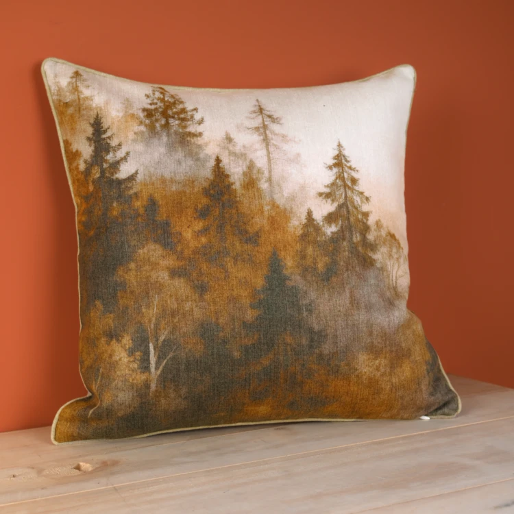 Wendekissen mit Aquarell-Wald-Print