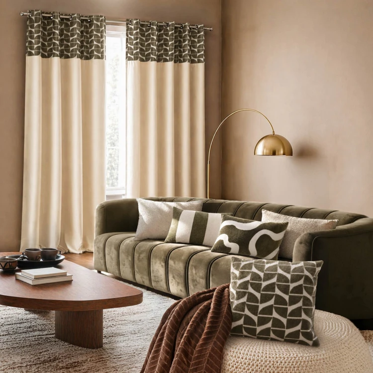 Coussin décoratif carré en velours dévoré à motif géométrique