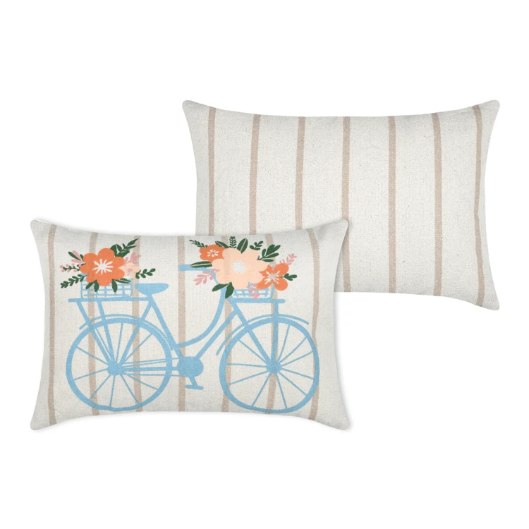 Coussin coton motif vélo fleuri
