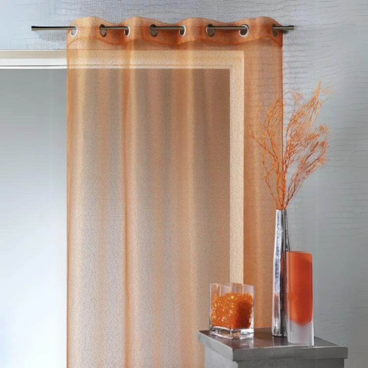 Organza voile met fijne horizontale strepen