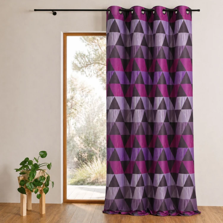 Cortina jacquard triangular
