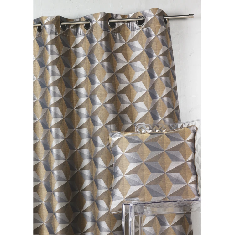 Cortina opaca em jacquard com motivos geométricos